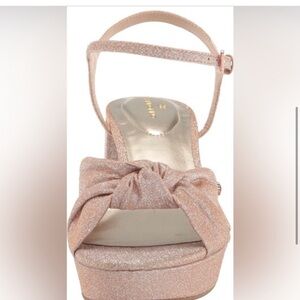 NWT Bandolino Women's Prezley Heeled Sandal Size 8M❤️